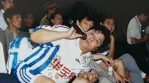 曼联高价签下阿什沃斯，谈判曲折，纽卡城亦曾介入